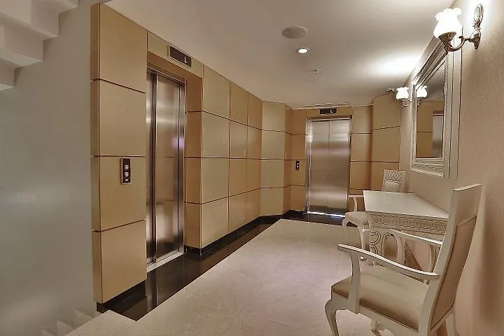 ****  Queen Hotel & Spa Istanbul Turkey